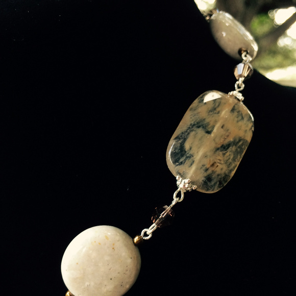 Quartz Necklace - Picture 6 of 8